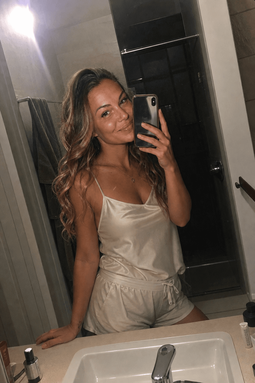 Linnea — AI companion